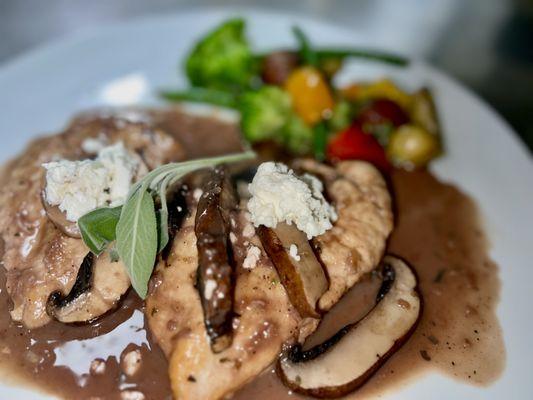 Chicken breast and chianti reduction sauce, topped with sautéed mushrooms and goat cheese