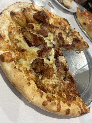 Potato bacon pizza