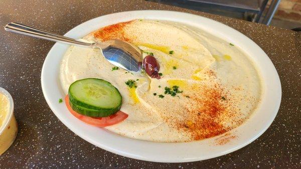 Hummus plate