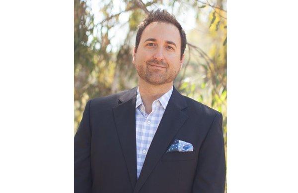 Property Managment managing partner and CEO, Jared Karpel.
    http://kigcapital.com/