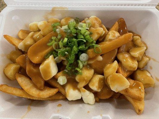 Poutine (with green onions)