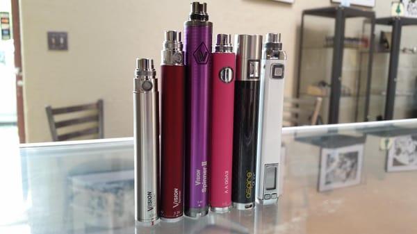 Variable voltage batteries