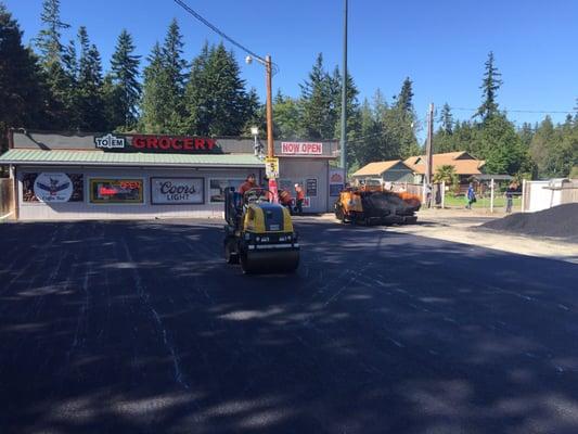 Totem grocery