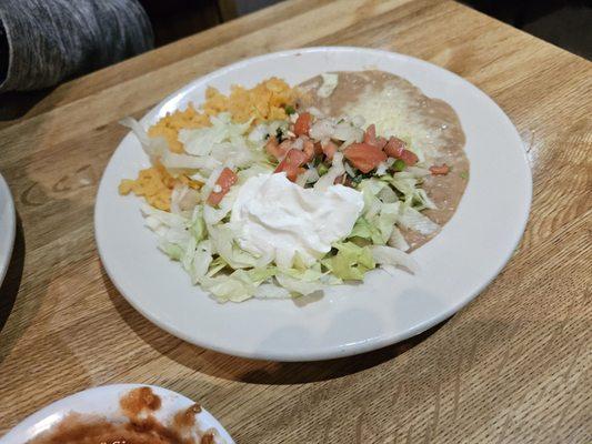 Side plate with fajitas