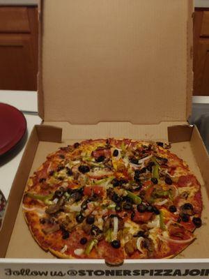 Thin crust Deluxe