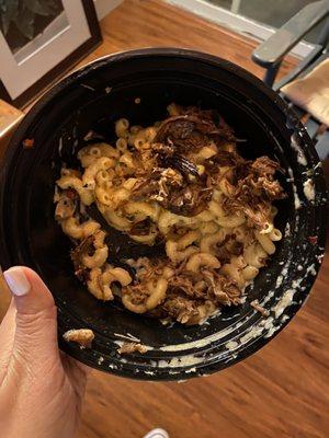 Mac n' cheese with rib meat