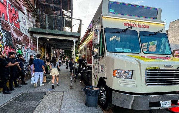 Taco truck