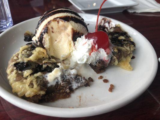 Tempura battered chocolate chip cookie sundae