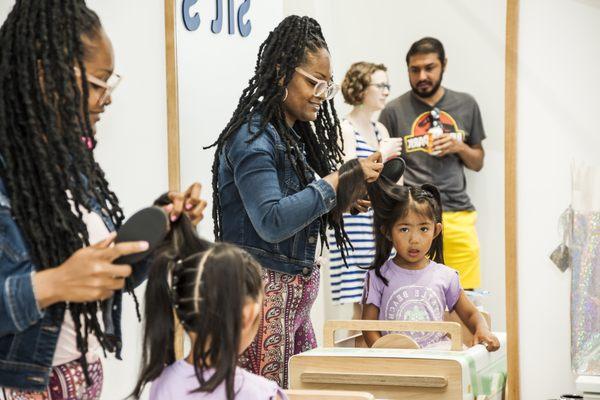 Sit Still Kids Salon-Brooklyn (Greenpoint)