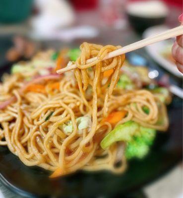 Closer look at the Veggie Chow Mein