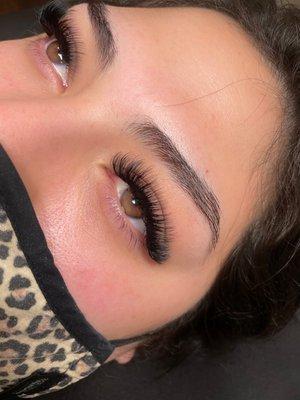 Volume lashes