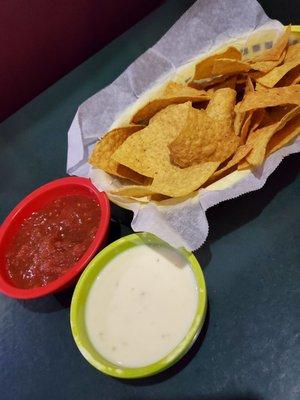 Chips, salsa and queso