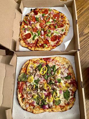 The Detroiter (top) and a Veggie Pizza both were delicious!