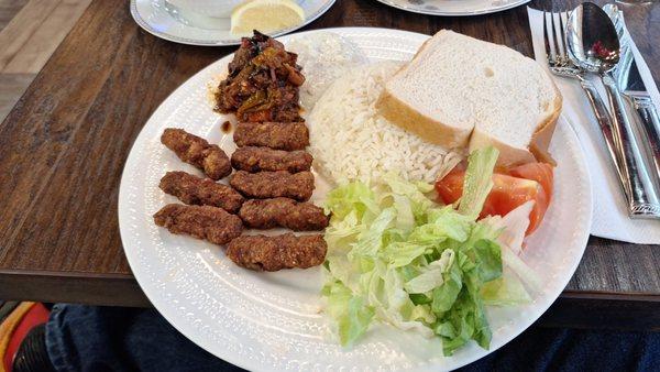 Desiccated meat nuggets, iceberg and white rice?  That's a peddlin'