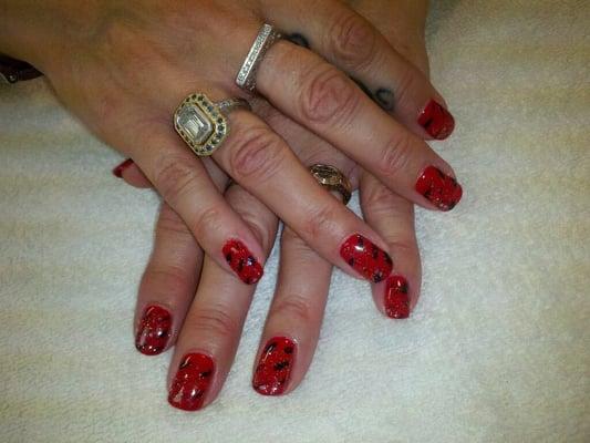 gelish with designs