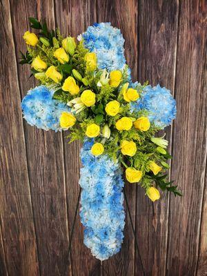 Funeral flowers that Oralia Flowers and Gifts McAllen made.