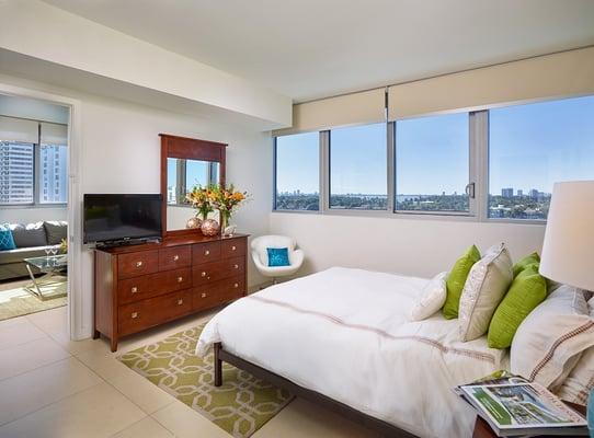 Bay Front Apartment Suite Bedroom