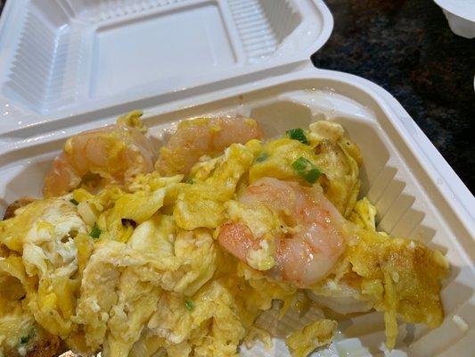 Scrambled egg with shrimp