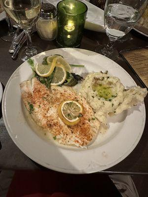 Broiled haddock (gluten free) with mashed potatoes