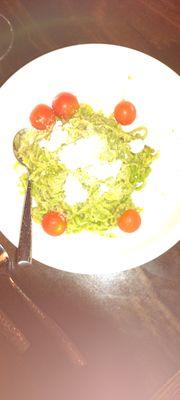 pesto linguine with goat cheese & tomatoes