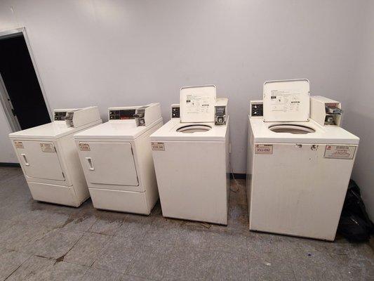 Washers/Dryers $.25