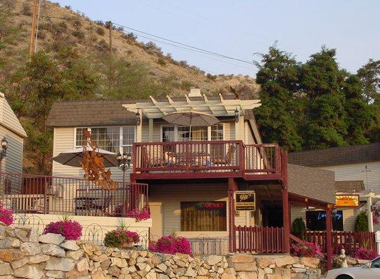 The Columbia River Inn is a 2 Diamond AAA rated establishment located across the street from the Grand Coulee Dam Visitor Cen...