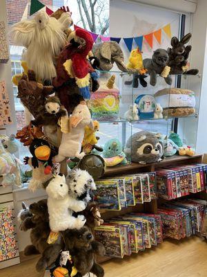 Puppets, jigsaw puzzles and Squishables!