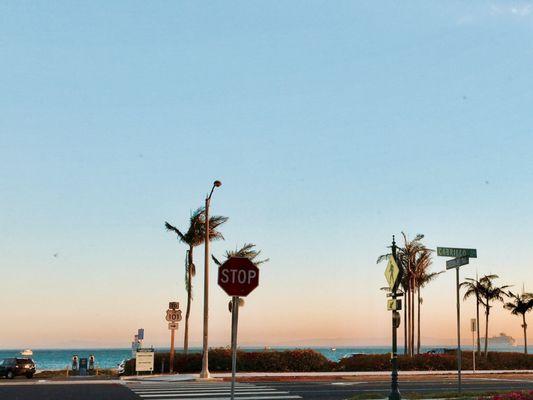 Beach at end of street- Hitchcock house