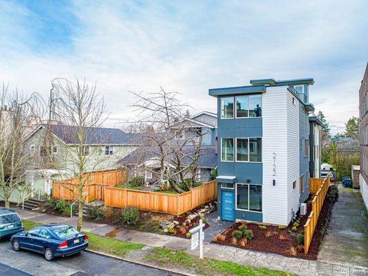 SOLD West Seattle Townhome !