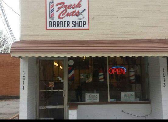 Barber location 1014 Hammel Street Akron Ohio 44306