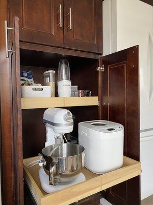 kitchen cabinet drawer