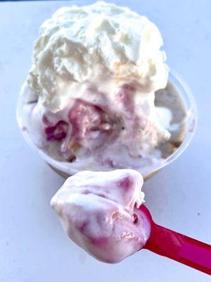 2 scoop dish with raspberry cheesecake and cookies & cream, what's up With the tiny spoon?