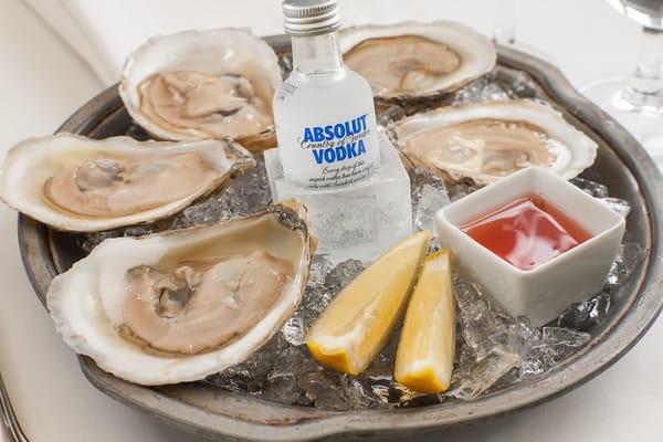 Champagne or Vodka make the best pairing with Maine Oysters.