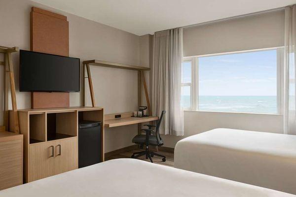 Lexington by Hotel RL Miami Beach Double Bed Guest Room Ocean View