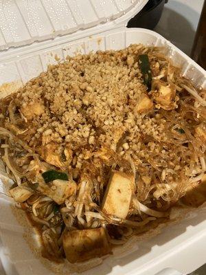 Woon Sen Pad Thai with tofu.