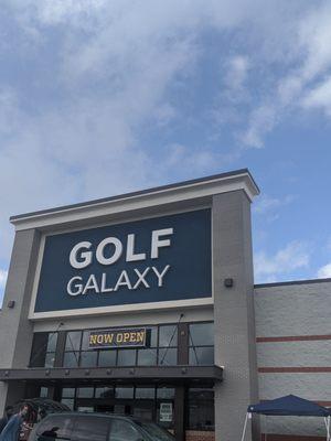 Exterior entrance to Golf Galaxy.