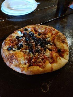 Bacon and black olives Pizza