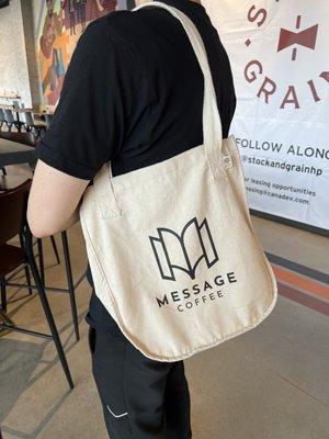 Message tote bag