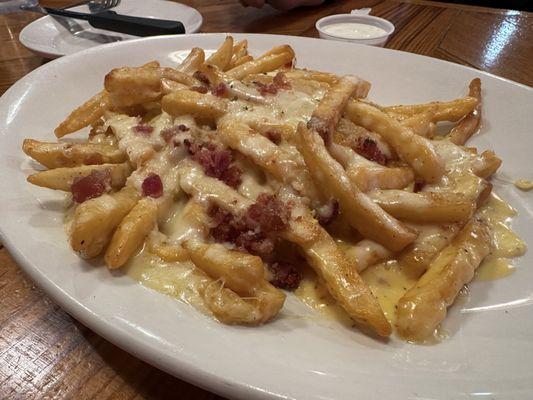 Bacon Alfredo Fries