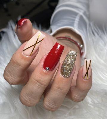 Follow us for more latest nails trends