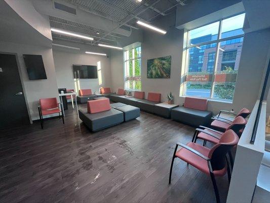 Peachtree Immediate Care - Midtown waiting room