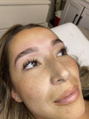 Sugaring brow clean up