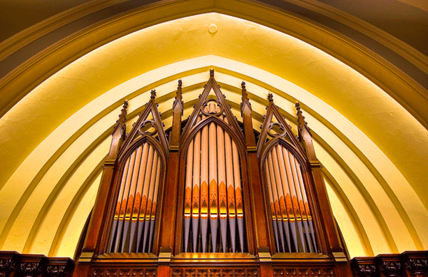 Organ, Sanctuary at First Congregational United Church of Portland, Oregon