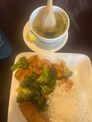 Broccoli & shrimp, soup egg roll and rice. Lunch special . Absolutely wonderful