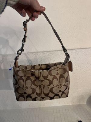 find a coach purse for $29.99 :)