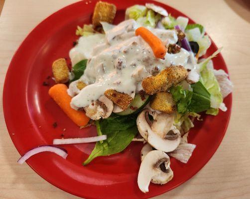 Salad with ranch