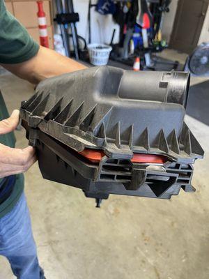 Air filter housing