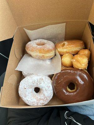 Powder Donuts Chocolate Icing Donut with Peanut 1 Dozen Donut Holesdonut Sugar Donuts