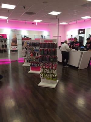 Great tmobile store