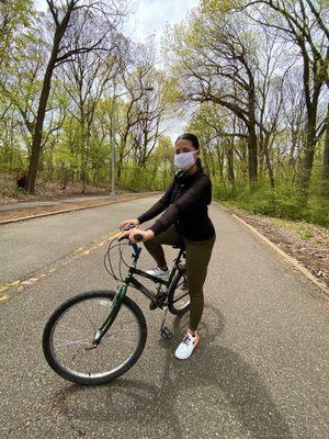 Forest Park: is a beautiful place to bike through!